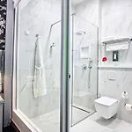 - Gym, Pool & Hotell 4*