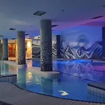 - Gym, Pool & Hotel Sarajevo