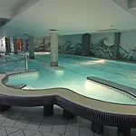 Hotel - Gym, Pool & Sarajevo