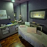 - Gym, Pool & 4* Sarajevo