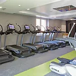 - Gym, Pool & Hotell Sarajevo