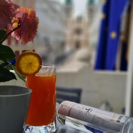 - Gym, Pool & 塞拉耶佛