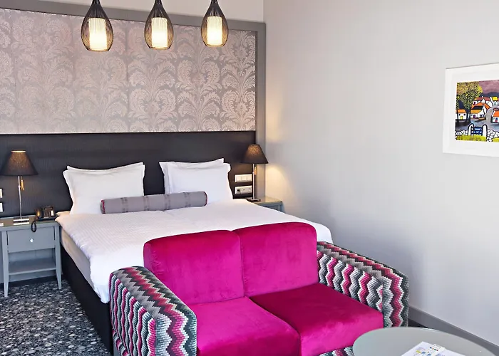 - Gym, Pool & 塞拉耶佛