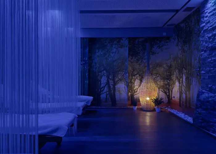 - Gym, Pool & 塞拉耶佛