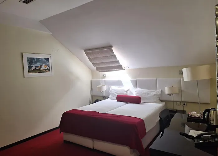 - Gym, Pool & 酒店 塞拉耶佛