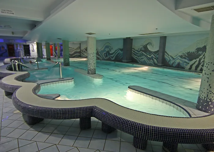 酒店 - Gym, Pool & 塞拉耶佛