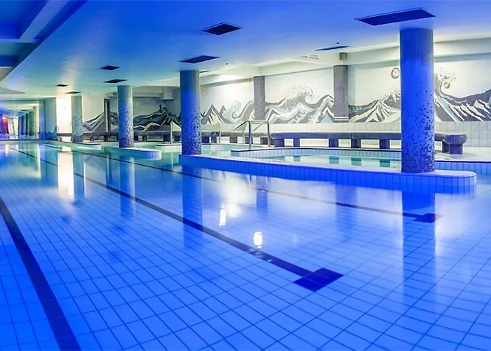 - Gym, Pool & 塞拉耶佛